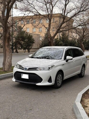 Toyota Corolla Fielder-7