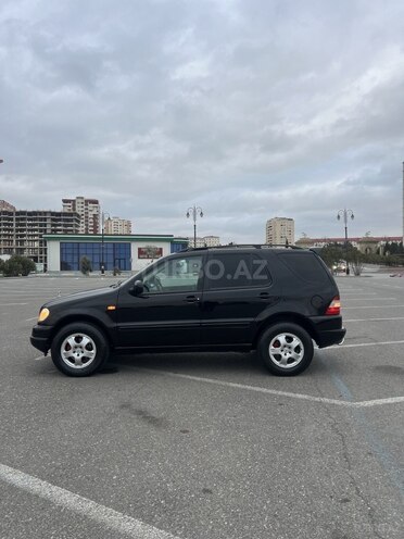 Mercedes ML 320 4MATIC 2001, 326,700 km - 3.2 l - Xırdalan