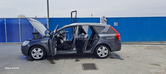 Kia Ceed 2008, 220,000 km - 1.4 l - Yevlax