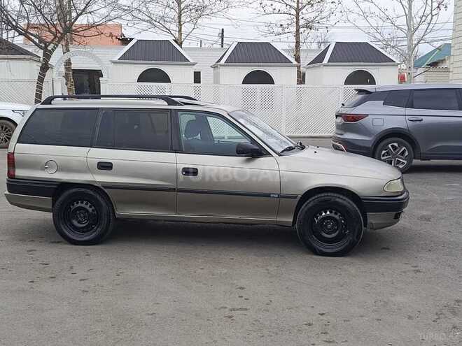 Opel Astra 1996, 221,451 km - 1.8 л - Bərdə