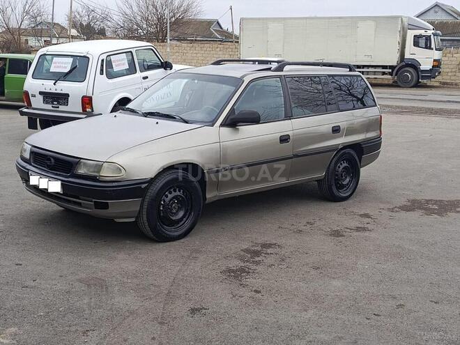 Opel Astra 1996, 221,451 km - 1.8 л - Bərdə