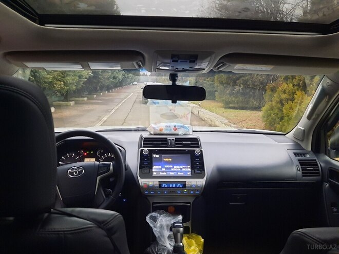 Toyota Land Cruiser Prado 2019, 75,000 km - 2.7 l - Qazax