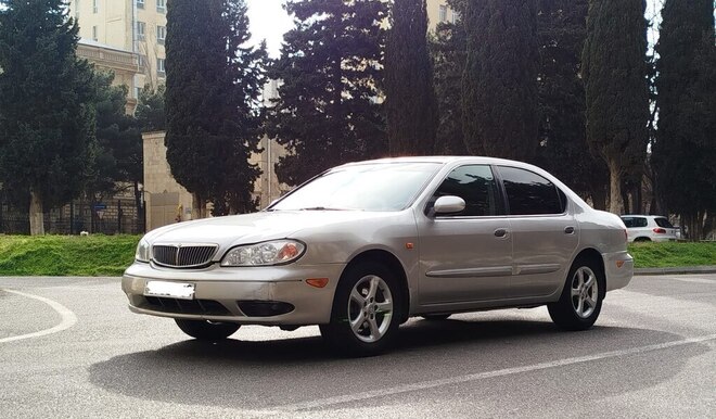 Nissan Maxima-4