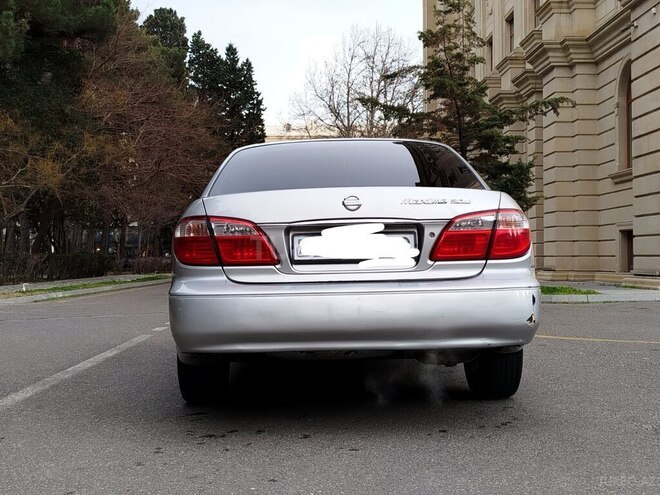 Nissan Maxima-2