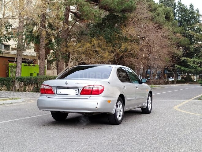 Nissan Maxima-5