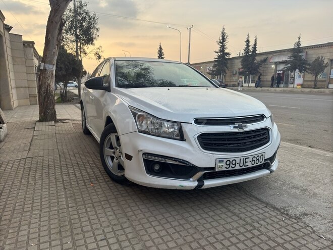 Chevrolet Cruze 2015, 196,256 km - 1.4 l - Salyan