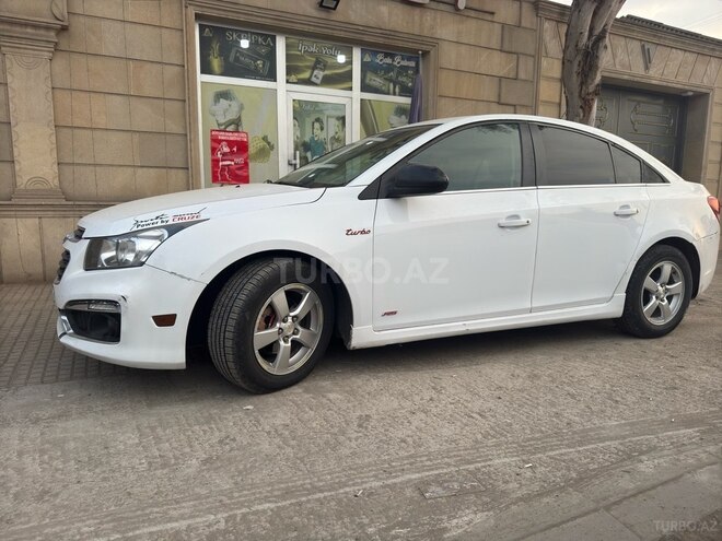 Chevrolet Cruze 2015, 196,256 km - 1.4 l - Salyan