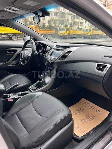 Hyundai Elantra 2015, 189,224 km - 1.8 л - Bakı