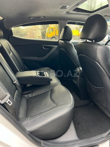 Hyundai Elantra 2015, 189,224 km - 1.8 л - Bakı