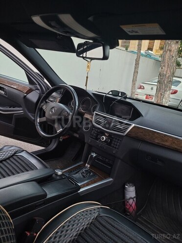Mercedes E 220 d 2011, 177,000 km - 2.2 l - Bakı