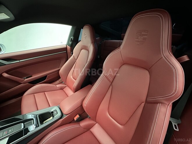 Porsche 911 Carrera-14