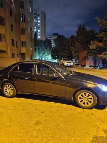 Mercedes E 220 d 2011, 177,000 km - 2.2 l - Bakı