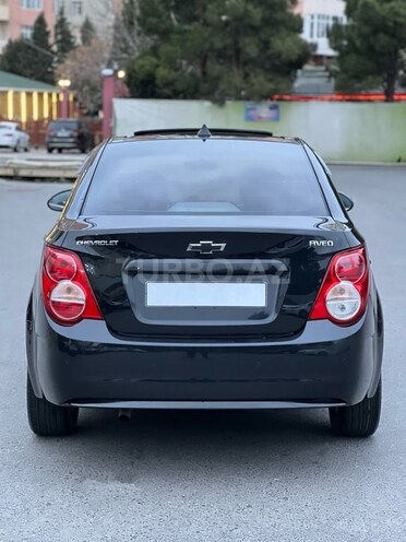 Chevrolet Aveo-7