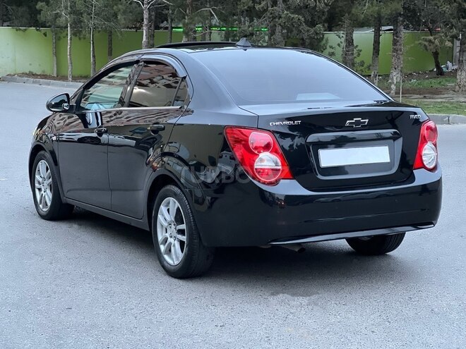 Chevrolet Aveo-6