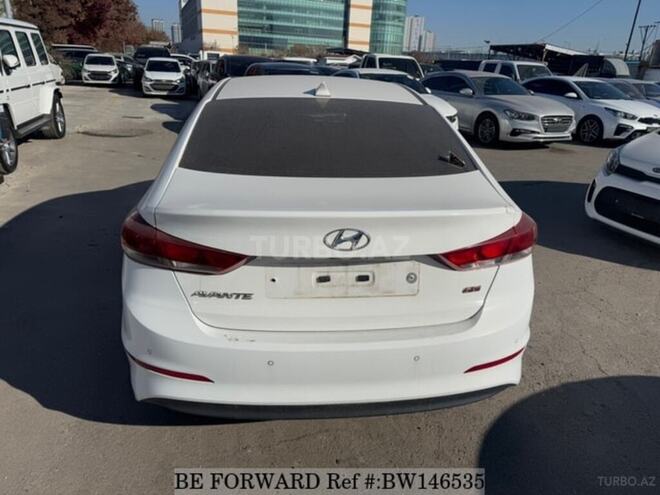 Hyundai Avante-45