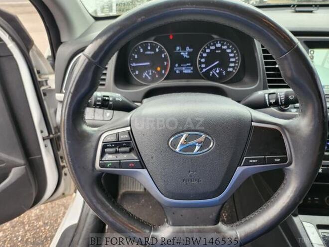 Hyundai Avante-25