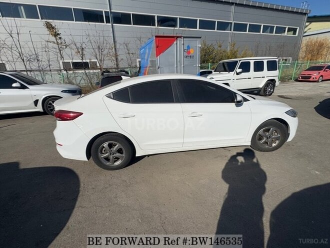 Hyundai Avante-35