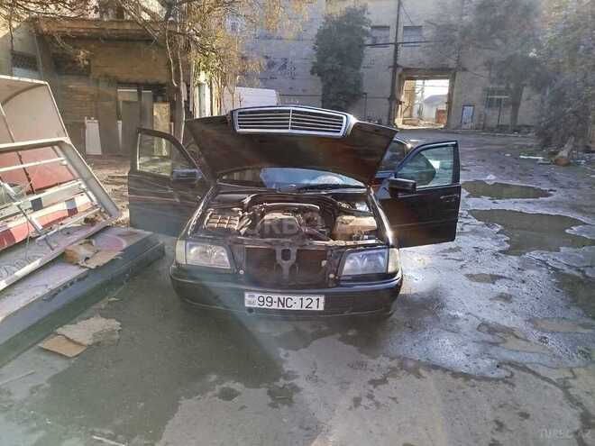 Mercedes C 200 1998, 440,000 km - 2.0 l - Bakı