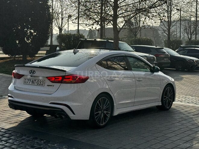 Hyundai Elantra 2017, 86,000 km - 1.6 l - Bakı