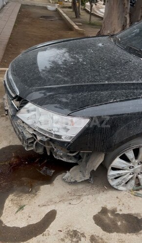 Hyundai Sonata 2008, 600,000 km - 2.0 l - Salyan