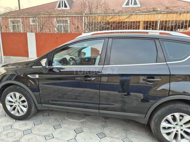 Ford Kuga 2010, 262,000 km - 2.5 l - Mingəçevir