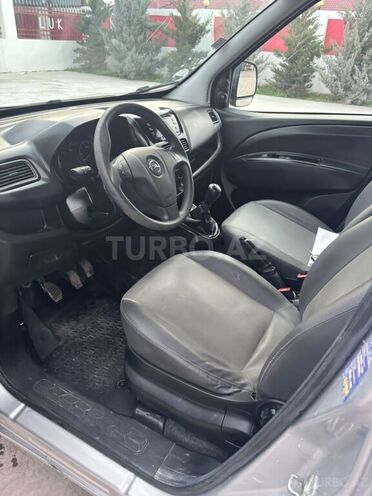 Opel Combo-7