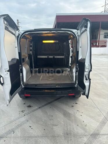 Opel Combo-4