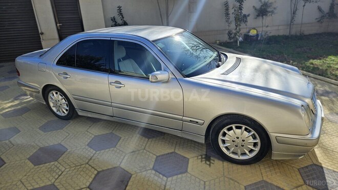 Mercedes E 270 2001, 505,200 km - 2.7 l - Biləsuvar