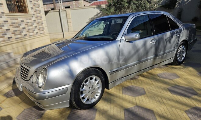 Mercedes E 270 2001, 505,200 km - 2.7 l - Biləsuvar