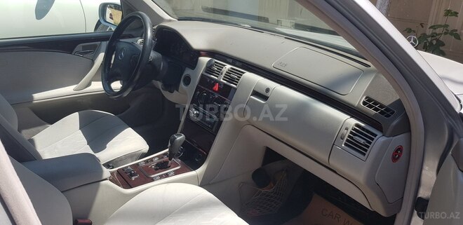 Mercedes E 270 2001, 505,200 km - 2.7 l - Biləsuvar
