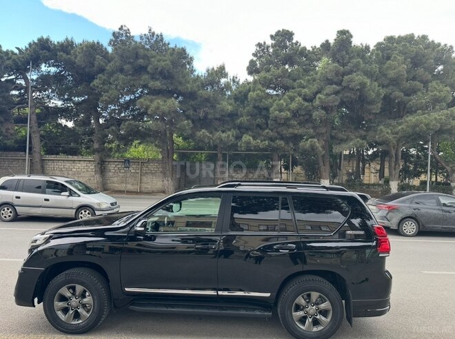 Toyota Land Cruiser Prado 2011, 230,000 km - 2.7 л - Bakı