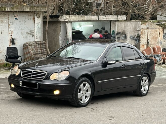 Mercedes C 240 2002, 245,781 km - 2.4 л - Bakı