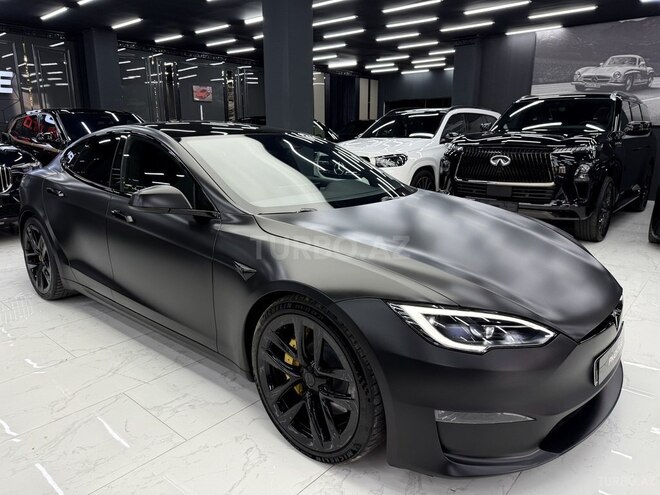 Tesla Model S-5