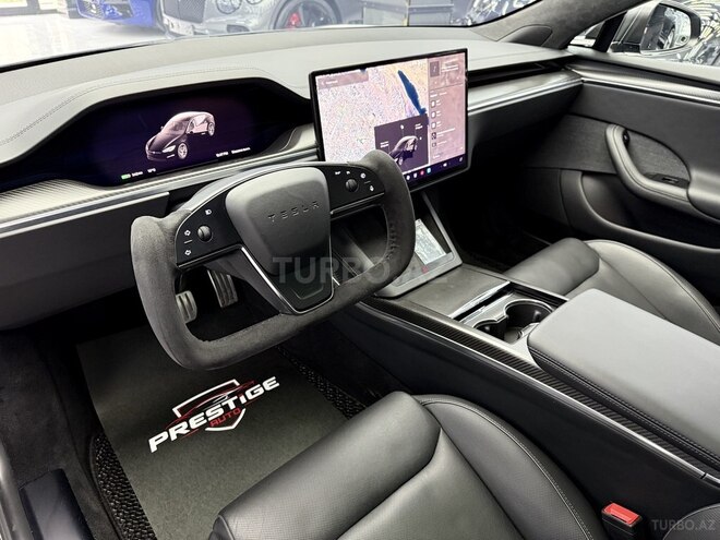 Tesla Model S-4