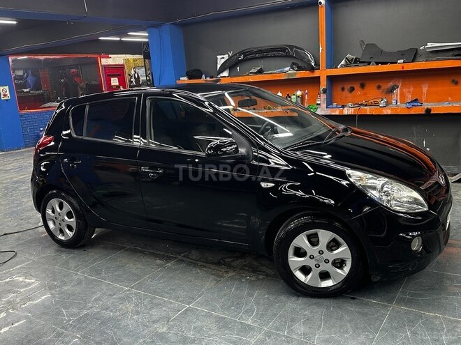 Hyundai i20 2008, 307,000 km - 1.4 л - Bakı