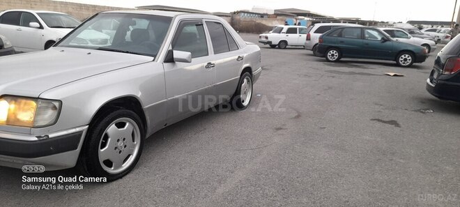 Mercedes E 250 1995, 265,330 km - 2.5 л - Bakı