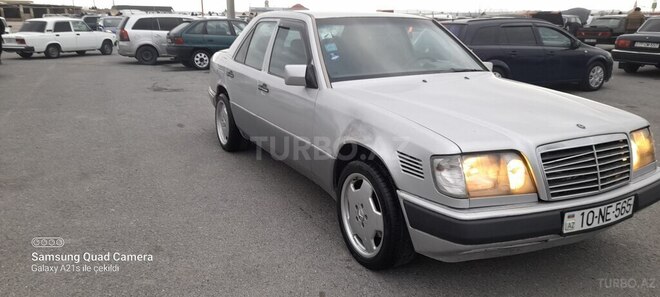 Mercedes E 250 1995, 265,330 km - 2.5 л - Bakı