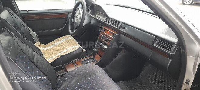 Mercedes E 250 1995, 265,330 km - 2.5 л - Bakı