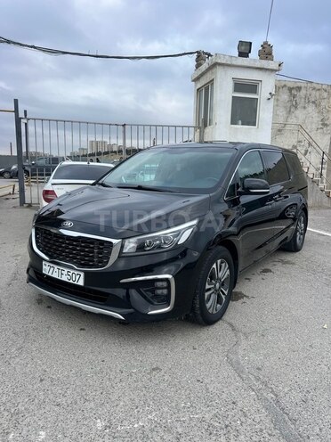 Kia Carnival-10