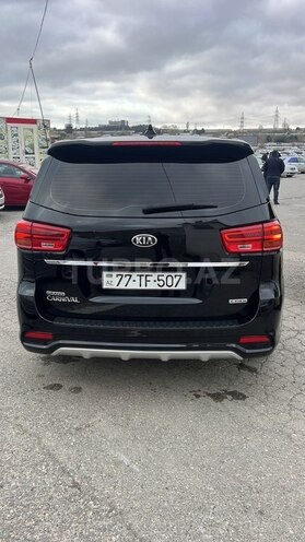 Kia Carnival-15
