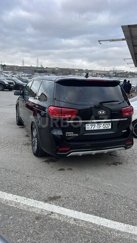 Kia Carnival-14