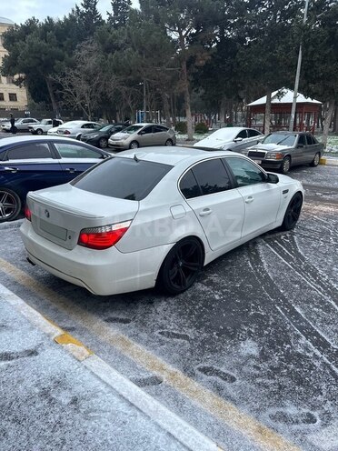 BMW 525 2004, 390,000 km - 2.5 l - Bakı