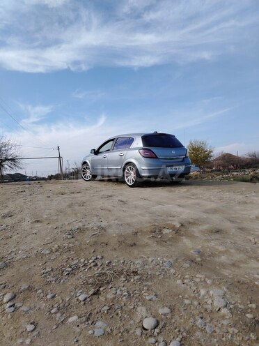 Opel Astra 2005, 360,000 km - 1.4 l - Neftçala