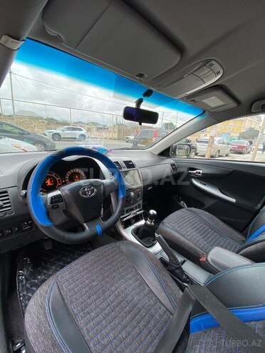 Toyota Corolla 2010, 254,000 km - 1.4 l - Bakı