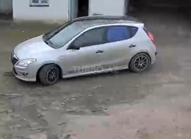 Hyundai i30 2007, 330,000 km - 1.6 л - Bakı
