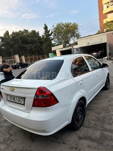 Chevrolet Aveo-3