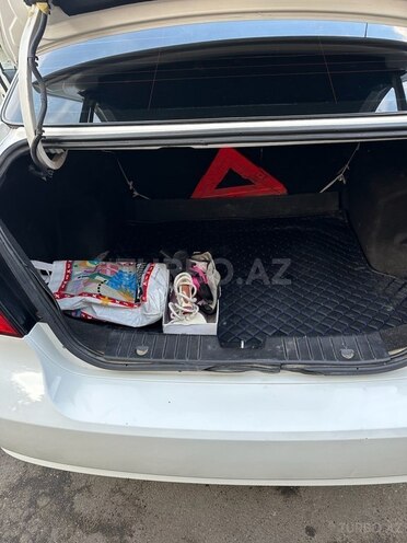 Chevrolet Aveo-12