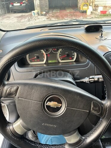 Chevrolet Aveo-9