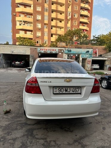 Chevrolet Aveo-7