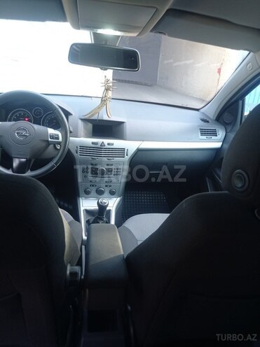 Opel Astra 2009, 247,000 km - 1.4 l - Bakı